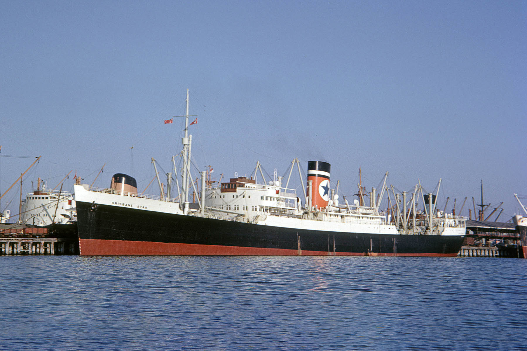 Brisbane Star 1963 Edmond Owen-Humphreys Melbourne.jpg